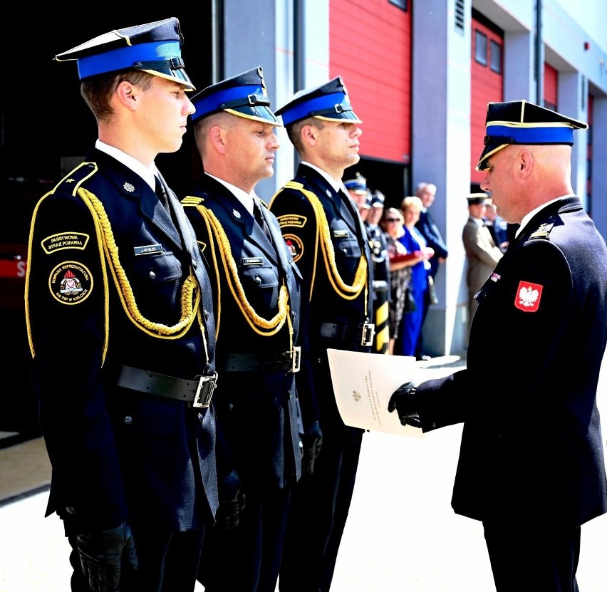 Dzień Strażaka w Staszowie. Były awanse, medale i odznaczenia. Zobaczcie zdjęcia