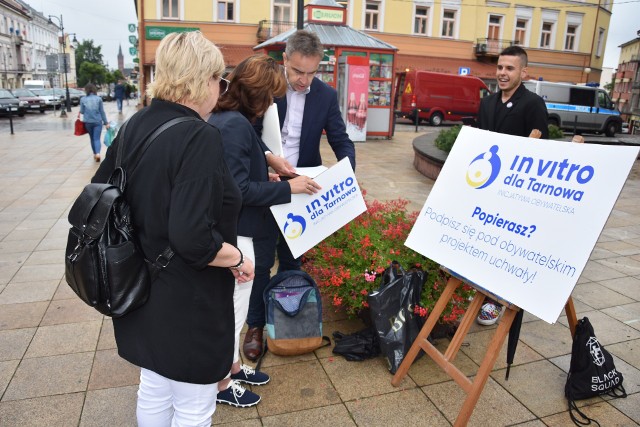 Zbieranie wymaganej liczby podpisów poparcia pod projektem "In vitro dla Tarnowa"poszło wyjątkowo szybko