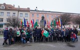 Białystok. Obchody 162. rocznicy urodzin Ludwika Zamenhofa. Uroczystości przy pomniku twórcy języka esperanto