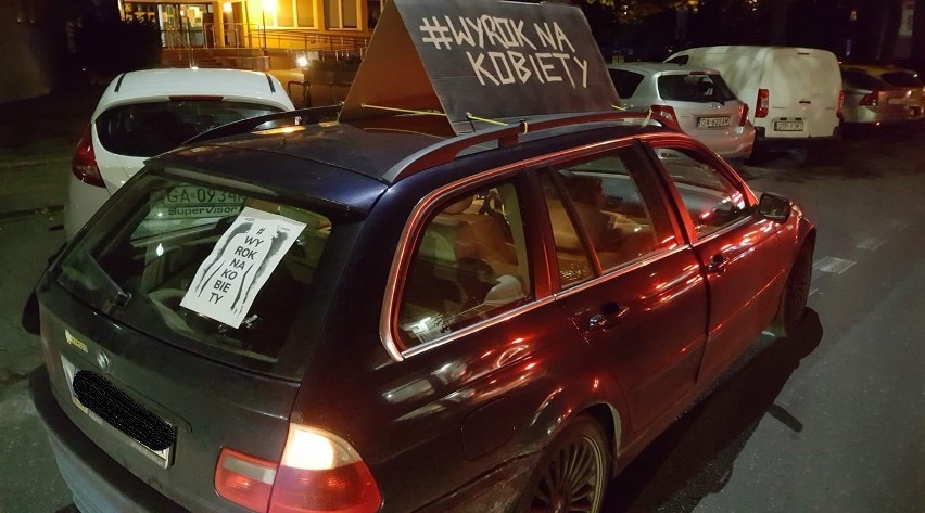 Samochodowy protest przeciwko orzeczeniu Trybunału Konstytucyjnego przerodził się w Gdyni w regularny marsz [23.10.2020]