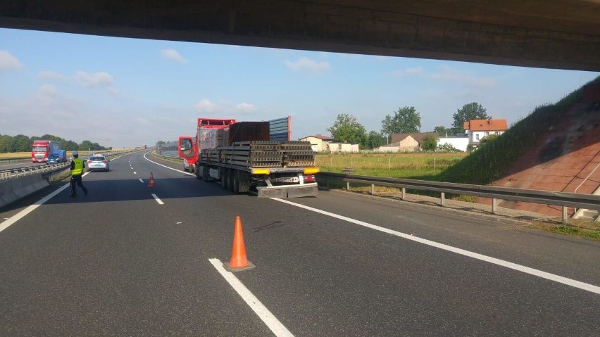 Na miejscu pracują służby. Nitka w kierunku Wrocławia jest...