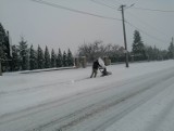 Uwaga, kierowcy! Trudne warunki na drogach w Sandomierzu. Zobacz zdjęcia