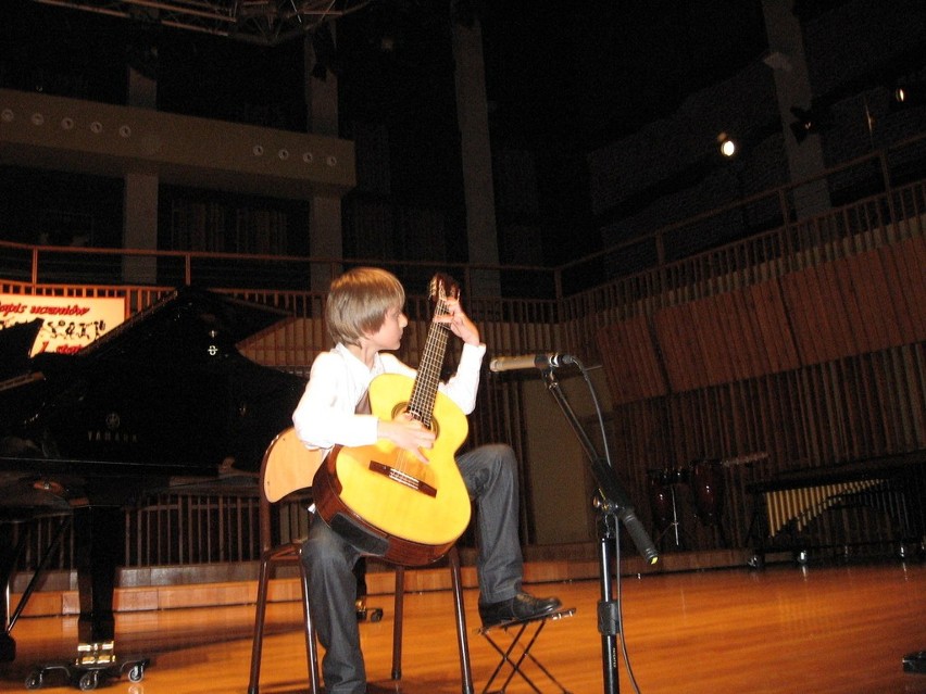 Kamil Jasiński grał na gitarze