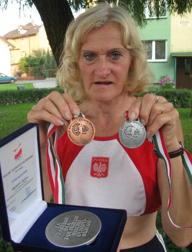 Ewa Bartosik powróciła z kolejnych mistrzostw z medalami.