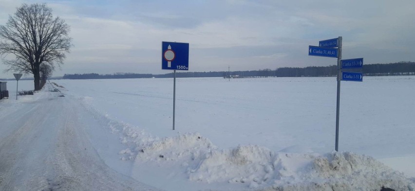 Fatalne warunki na drogach. Zbieramy zdjęcia i filmy od...