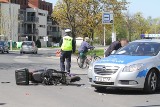 Wypadek na Psim Polu. Zderzenie skutera z samochodem osobowym [ZDJĘCIA]
