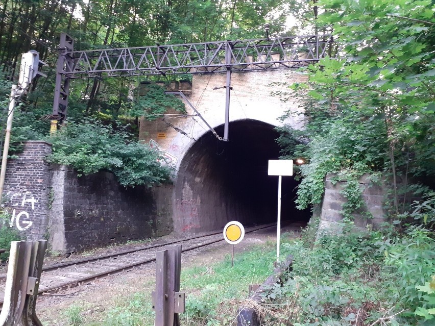 727 metry w ciemnościach. Zobaczcie najdłuższy tunel...