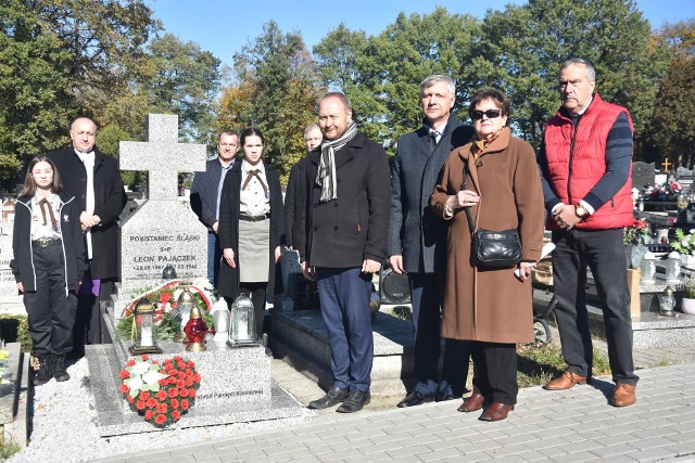 Zarówno Leon Pajączek, jak i Franciszek Krakowczyk spoczywają na rybnickim cmentarzu.