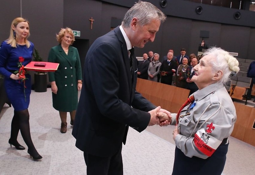 37 osób w regionu świętokrzyskiego otrzymało odznaczenia...