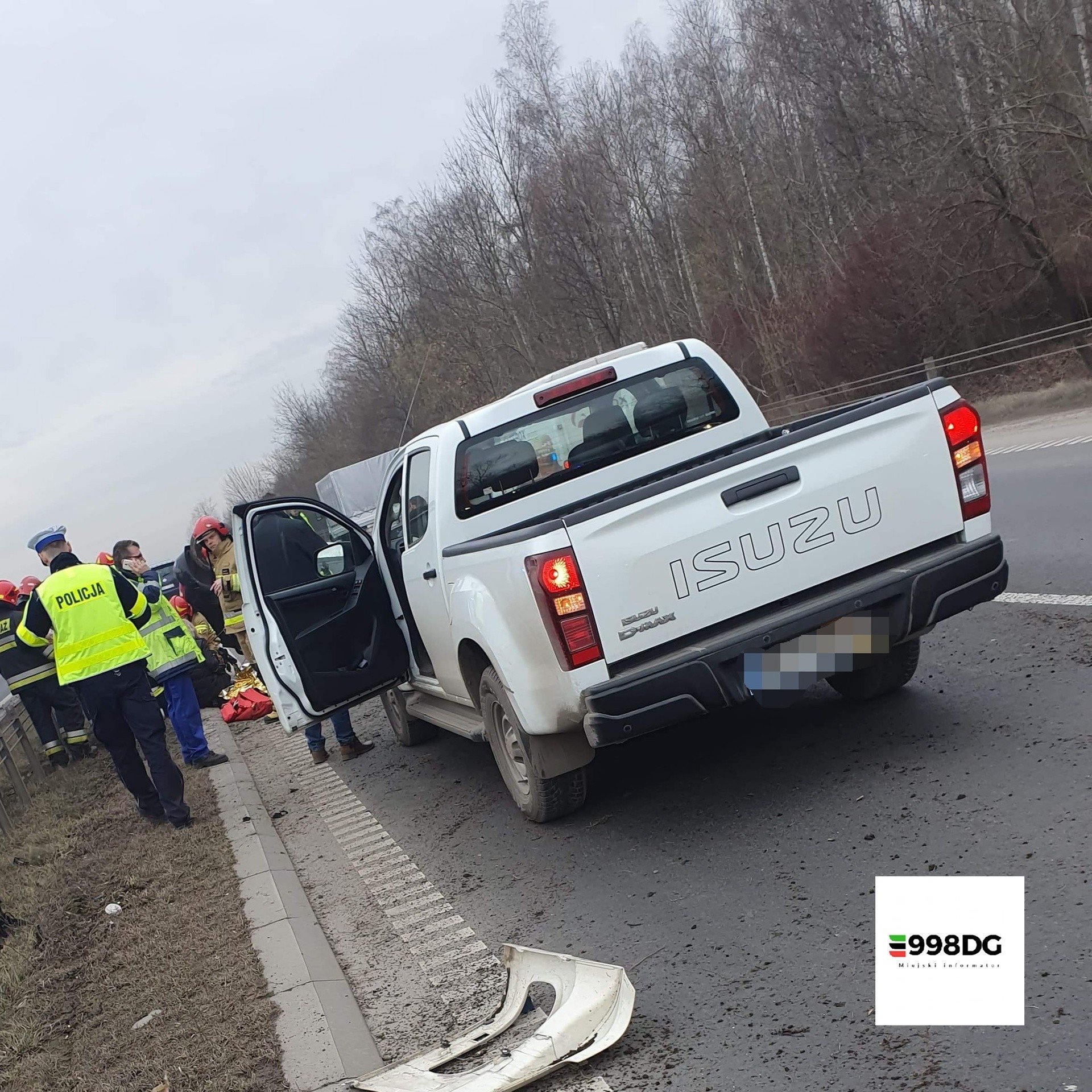 Wypadek w Dąbrowie Górniczej. Na DK94 dachował samochód