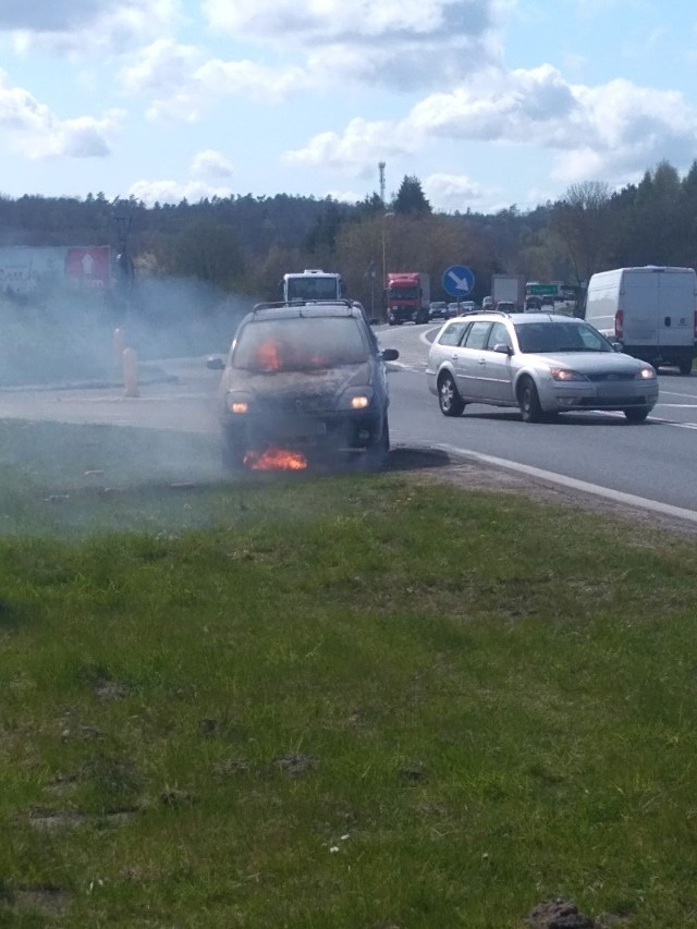 Pożar samochodu osobowego