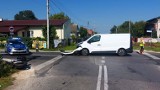 Wypadek w gminie Radomsku. Motocyklista potrącony w Okrajszowie przez busa renault. ZDJĘCIA