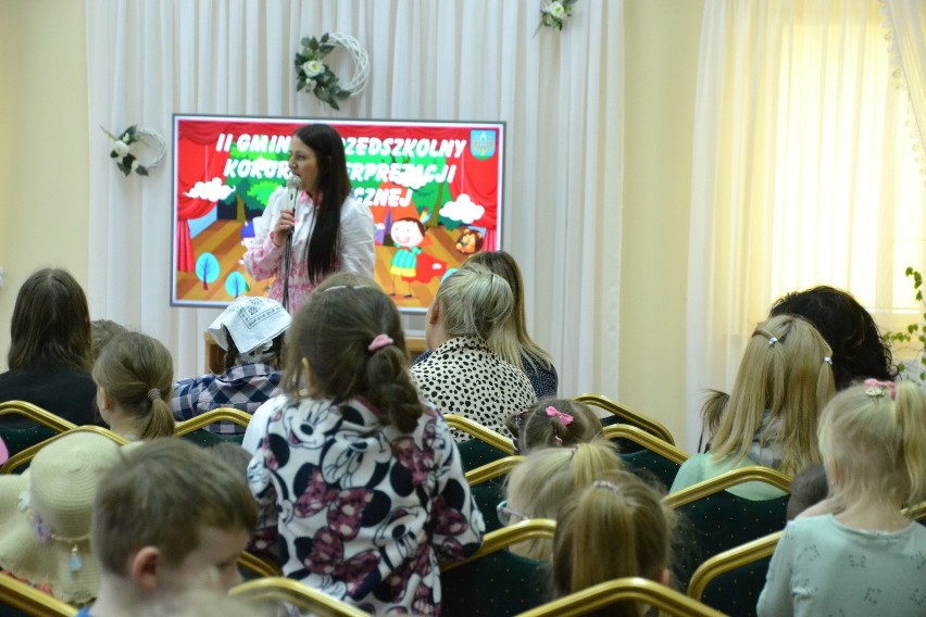 W Radomicach przedszkolaczki przepięknie recytowały najpiękniejsze wiersze dla dzieci