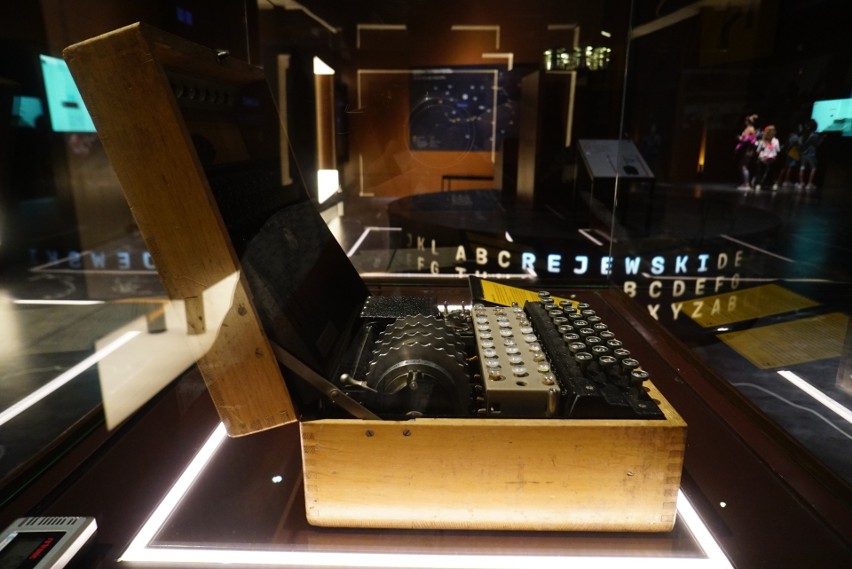 To już piąty egzemplarz maszyny szyfrującej Enigma w Centrum...