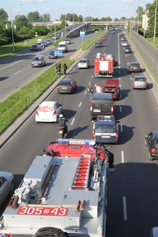 Wypadek na Sobieskiego i spore utrudnienia dla kierowców