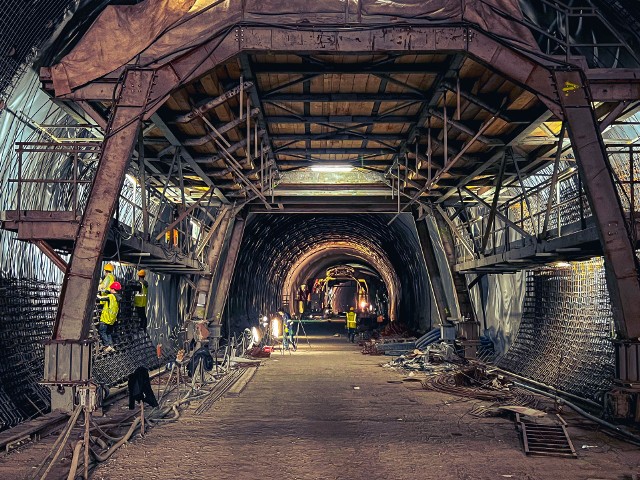 Trwa budowa ok. 800-metrowego tunelu pod masywem Barania Góra