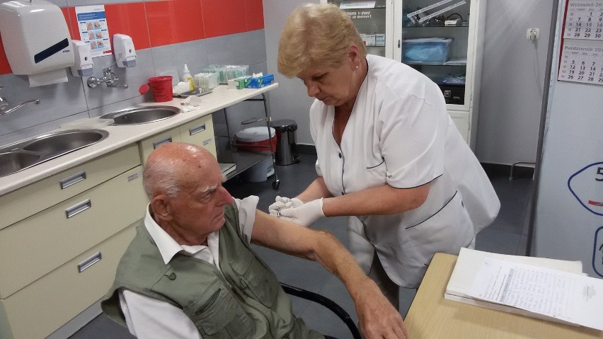 Mysłowice: bezpłatne szczepienia przeciwko grypie dla seniorów