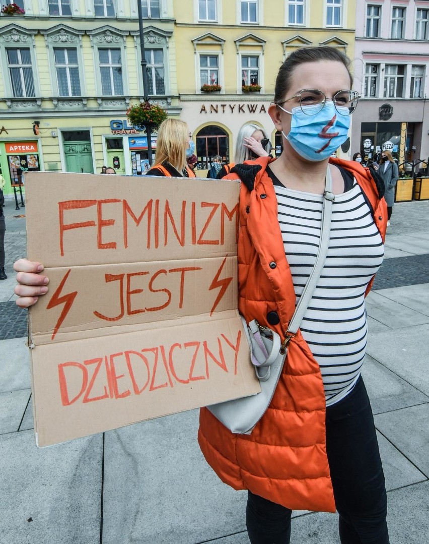 Bydgoszcz. Hasła i transparenty z protestów kobiet w tym mieście [zdjęcia]