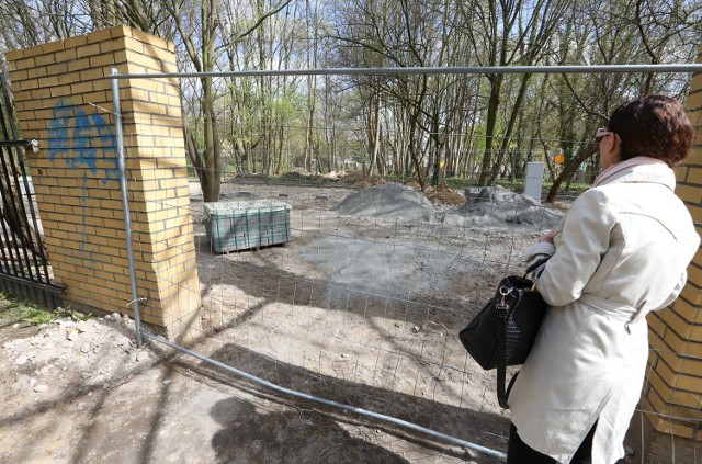 Kuria nie potwierdza prac budowlanych w Parku Kasprowicza.