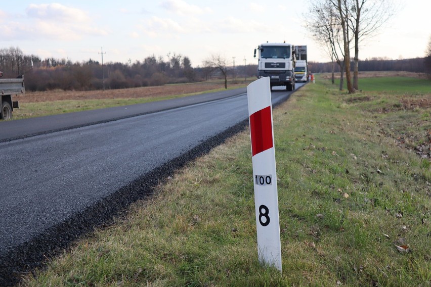 Ofensywa drogowa na Lubelszczyźnie. Trwa remont fragmentu najdłuższej drogi wojewódzkiej. Kiedy zakończą się pracę?