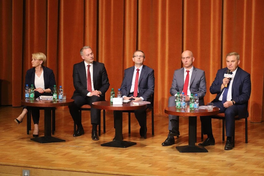 Wybory samorządowe 2018: Wielka debata kandydatów na...