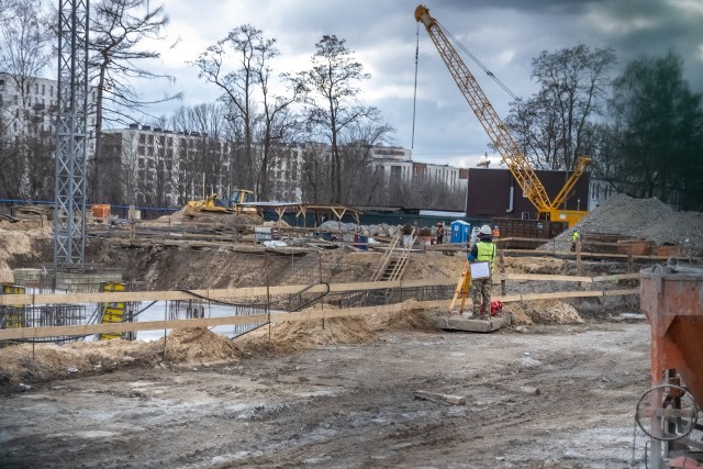 Tak obecnie wygląda plac budowy na terenie, gdzie istniał fort N-10