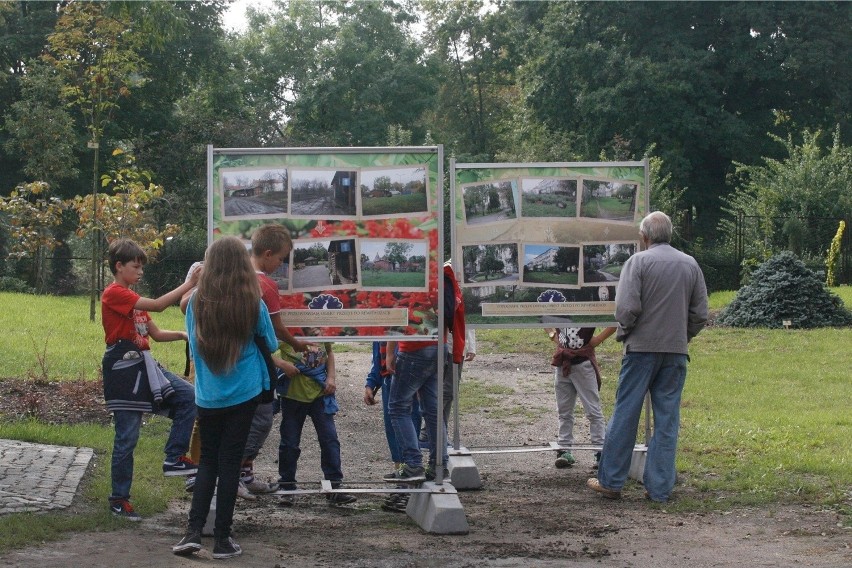 Uroczyste otwarcie minizoo w legnickim parku. Ptaszarnia z...