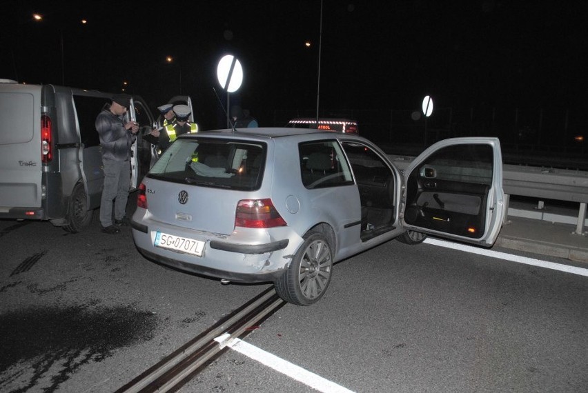 Nocny pościg w Katowicach. Dwóch mężczyzn jest poszukiwanych [ZOBACZ ZDJĘCIA]