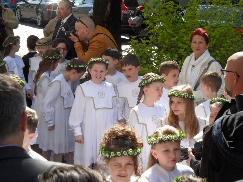 Pierwsza Komunia św. u św. Stanisława Kostki w Częstochowie