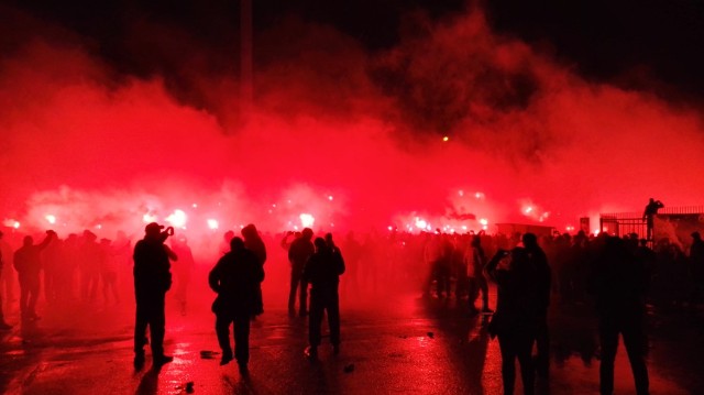 Feta na stadionie Ruchu Chorzów po zwycięskich Wielkich Derbach Śląska