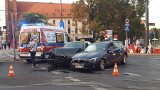 Wypadek taksówki i BMW przy Hali Targowej [ZDJĘCIA]