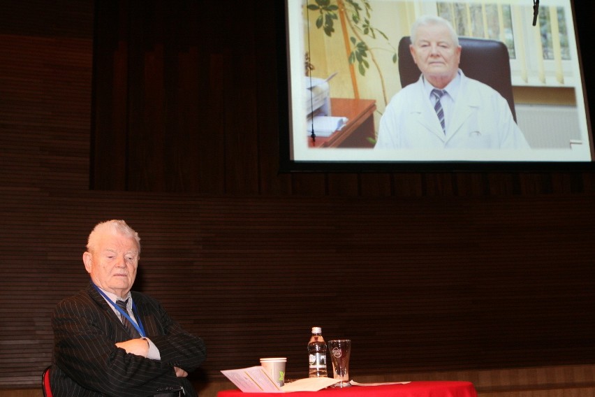 Prof. Franciszek Kokot skończył 85 lat! Wybitny lekarz i wspaniały człowiek [ZDJĘCIA]