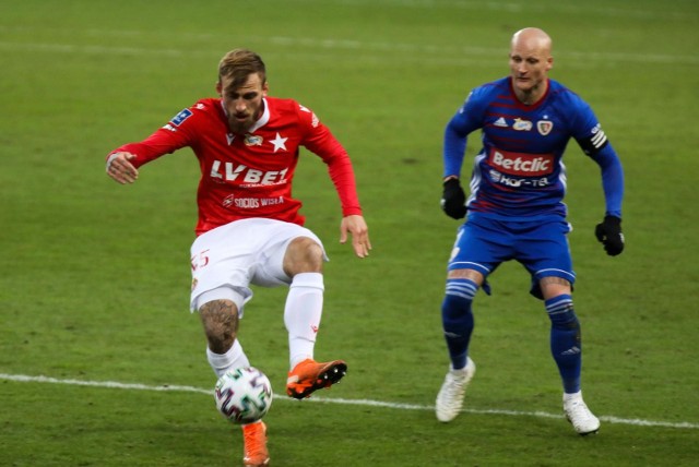 31.01.2021 krakow,mecz wisla krakow - piast gliwice, nz zan medved, jakub czerwinski,fot. andrzej banas / polska press