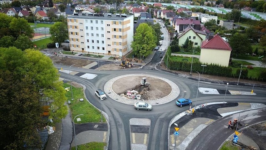 Rondo na skrzyżowaniu Chabrów z Luboszycką.