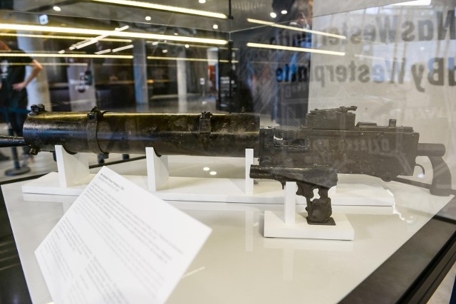 Pistolet prezentowany na wystawie jest, jak dotąd, jedynym egzemplarzem broni palnej odkrytym podczas badań na Westerplatte