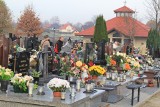 Kto chce pochować bliskiego na cmentarzu w Brzezinach, musi w kurii podpisać oświadczenie. Według prawników, nie ma ono żadnej mocy