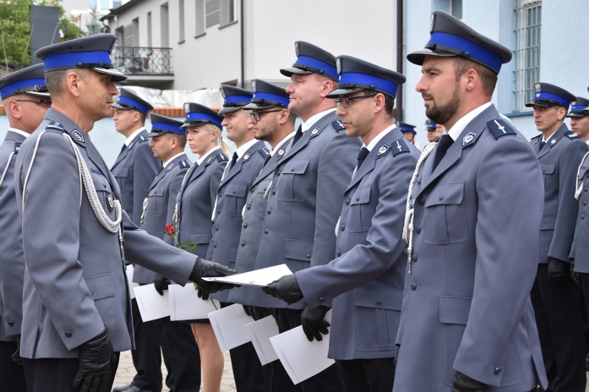 Na młodszego aspiranta awansowano sierżantów sztabowych:...