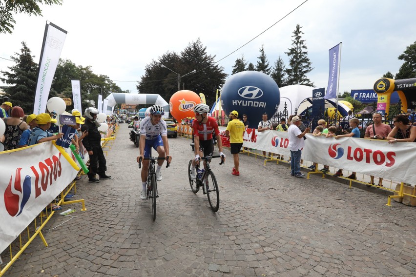 Tour de Pologne 2018 Wieliczka. Kolarze ruszyli na 5. etap Tour de Pologne. Wygrał Michał Kwiatkowski [ZDJĘCIA]