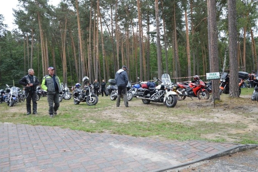 Motocyklowy zlot z Pawłem Małaszyńskim w Golejowie (WIDEO, zdjęcia)