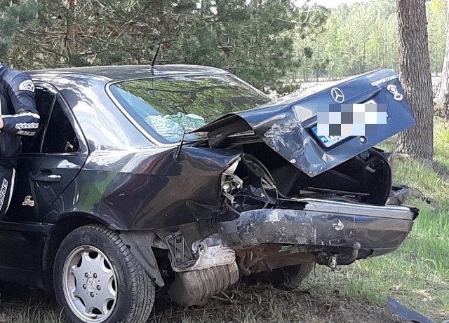 Siarcza Łąka. Wypadek na DK 53. W Siarczej Łące gmina Kadzidło zderzyły się trzy auta