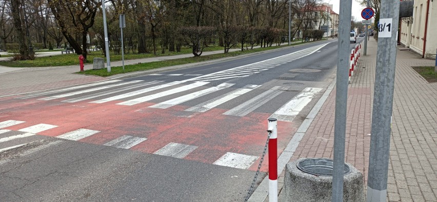 Ulica Świętojańska na odcinku prowadzący od ul. Skłodowskiej...