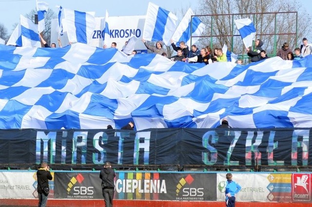 Krośnieńscy kibice nadal będą oglądać futbol w III-ligowym wydaniu.