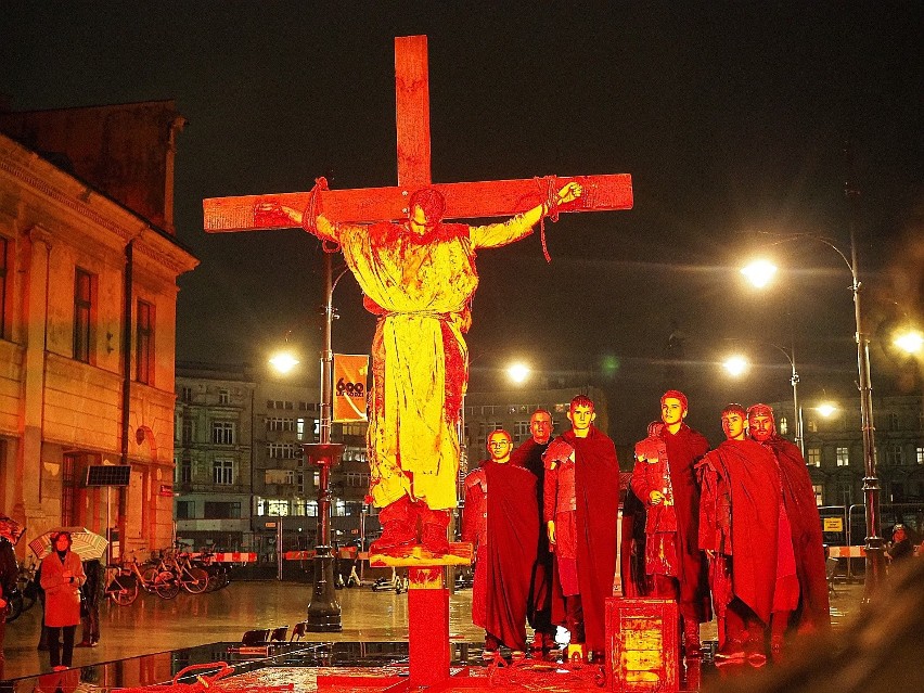 Na ulicy Piotrkowskiej odegrane zostały sceny z Męki...