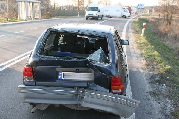 Ciezarówka spadla z drogi w Skopaniu...