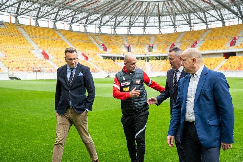 Michał Probierz zadebiutuje w Białymstoku w roli trenera...