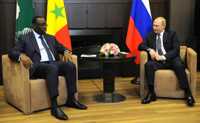 Putin spotkał się z prezydentem Senegalu, przewodniczącym Unii Afrykańskiej w Soczi 3 czerwca