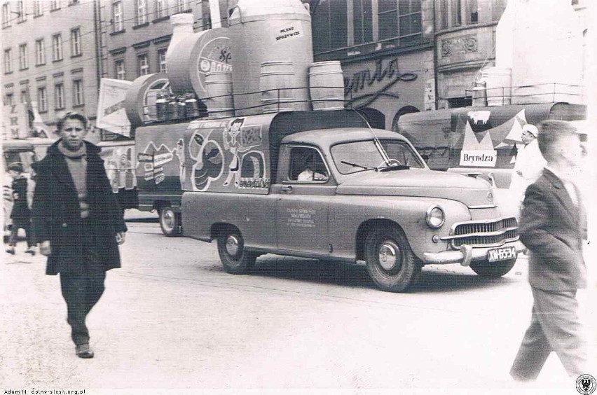 1962, Rynek.