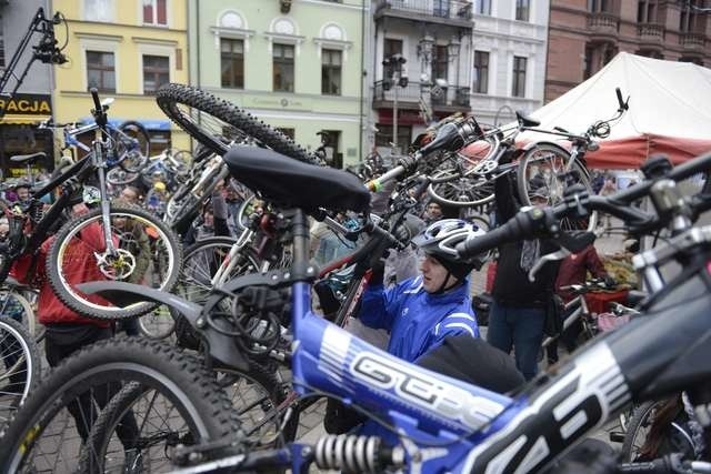 Finał WOŚProwerowa masa krytyczna rowerowa masa krytyczna