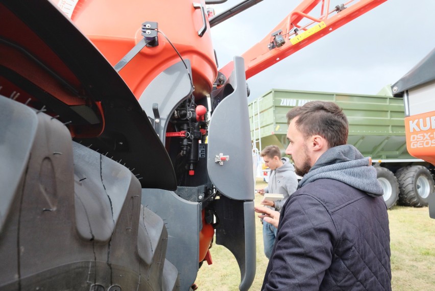 W sobotę Agro Show 2018 odwiedzały tłumy. Zobacz na...