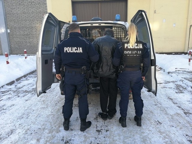 37-letni mężczyzny podejrzany o zabójstwo w Krośniewicach (województwo łódzkie) został zatrzymany w Wieliczce przez policjantów z komisariatu w Niepołomicach